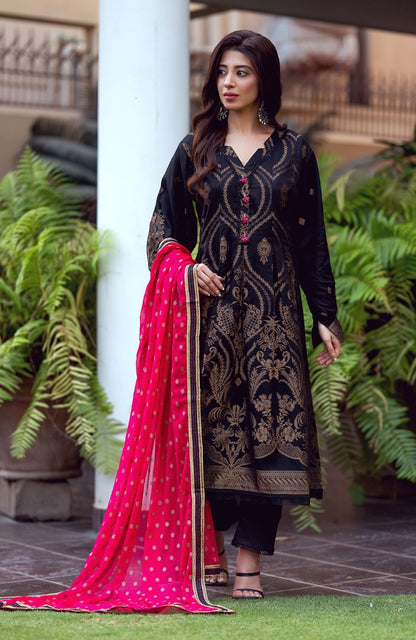 Ready to Wear 3 Piece Banarsi Lawn Formal Suit