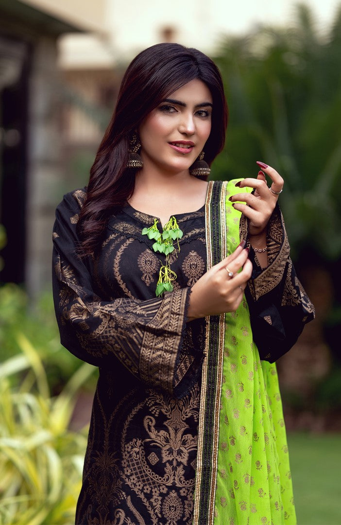 Ready to Wear 3 Piece Banarsi Lawn Formal Suit